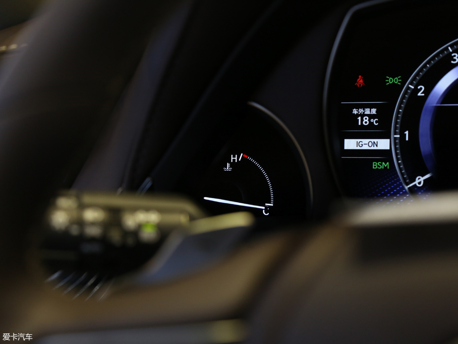 2018׿_˹LS 350 ׿Խ V