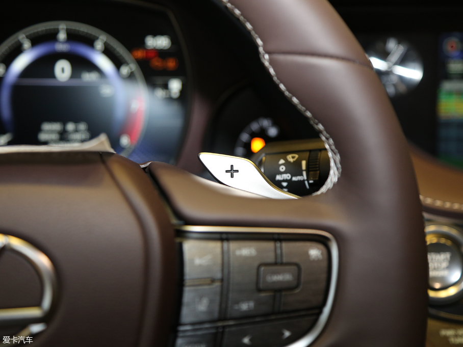 2018׿_˹LS 350 ׿Խ V