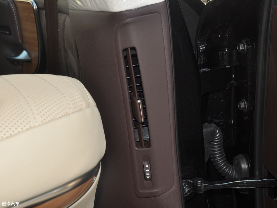 2018׿_˹LS 500h A (gu)V