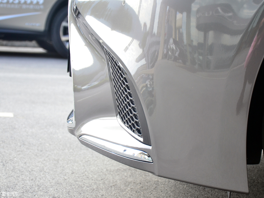 2018׿_˹LS 500h ׿Խ V