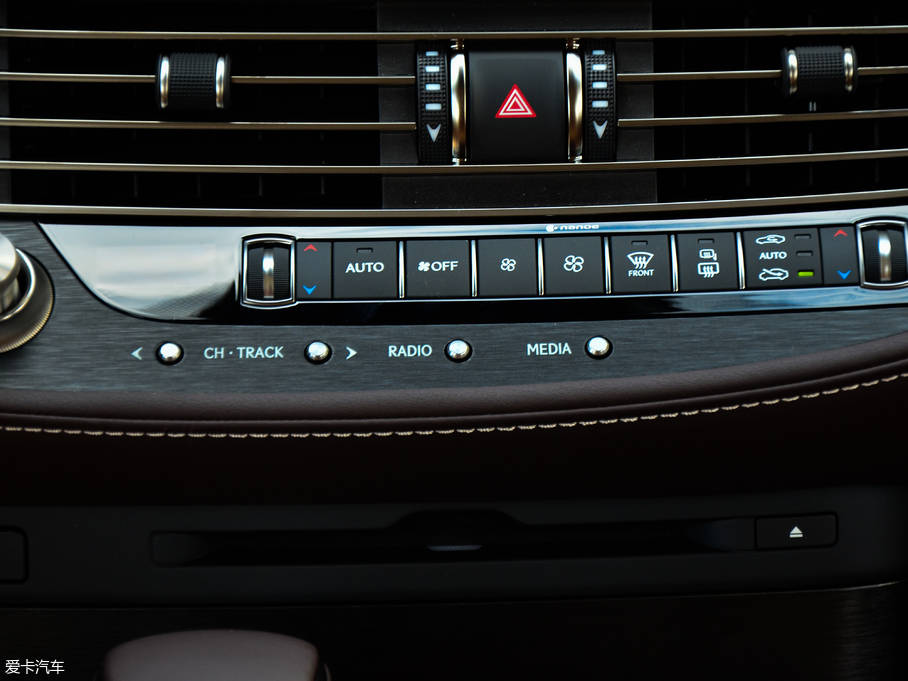 2018׿_˹LS 500h ׿Խ (gu)V