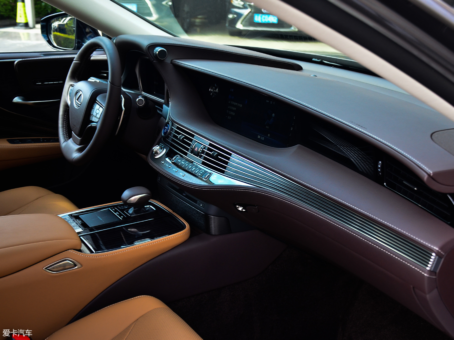 2018׿_˹LS 500h ׿Խ V