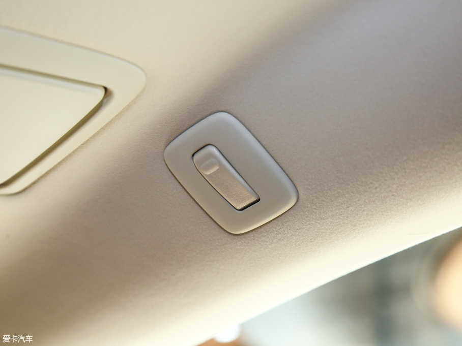 2018׿_˹LS 500h ׿Խ (gu)V