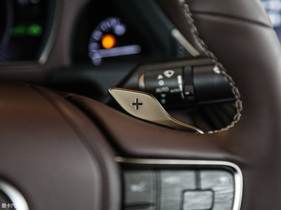 2018׿_˹LS 500h ׿Խ V