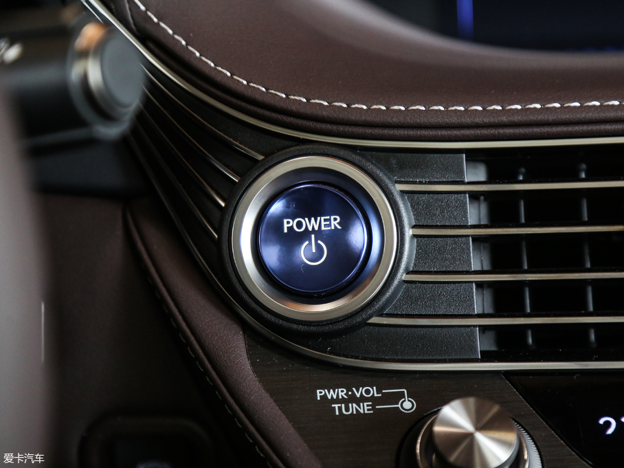 2018׿_˹LS 500h ׿Խ V