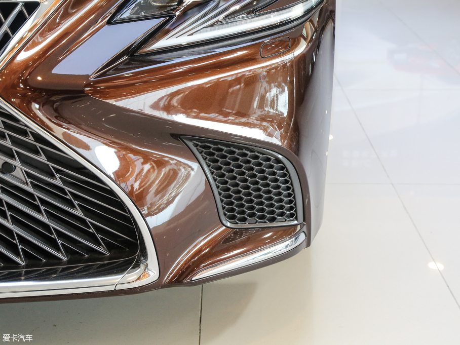 2018׿_˹LS 350 ׿Խ V