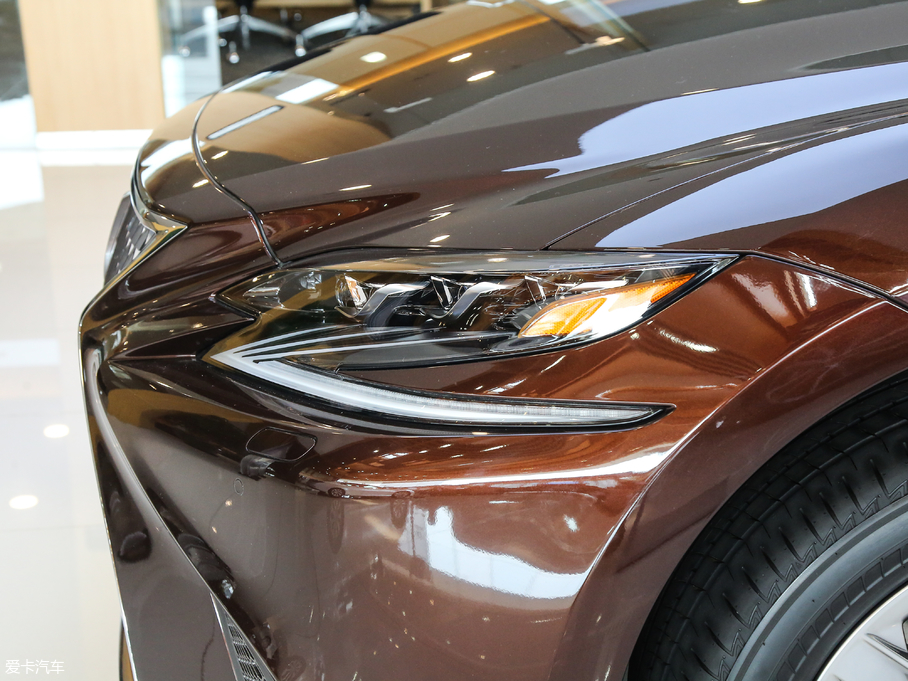 2018׿_˹LS 350 ׿Խ V