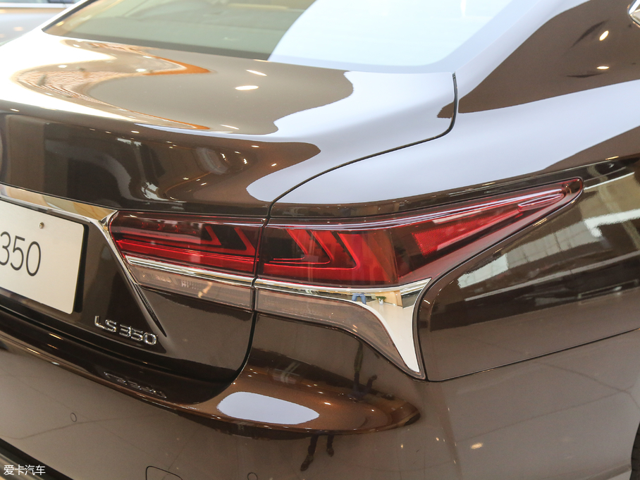 2018׿_˹LS 350 ׿Խ V