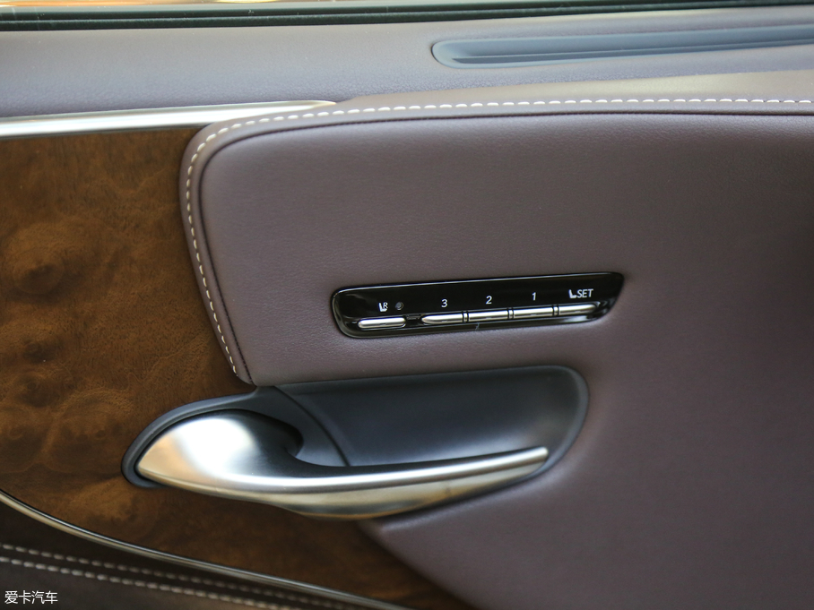 2018׿_˹LS 350 ׿Խ V