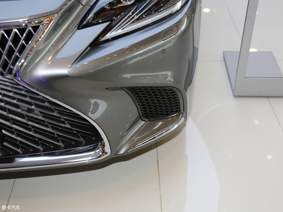 2018׿_˹LS 350 ׿Խ V