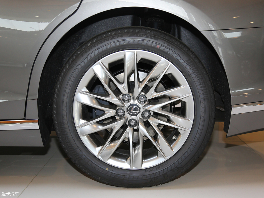 2018׿_˹LS 350 ׿Խ V