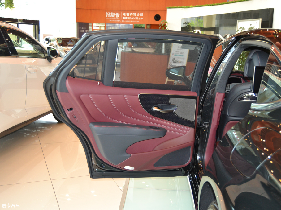 2018׿_˹LS 500h  (gu)V