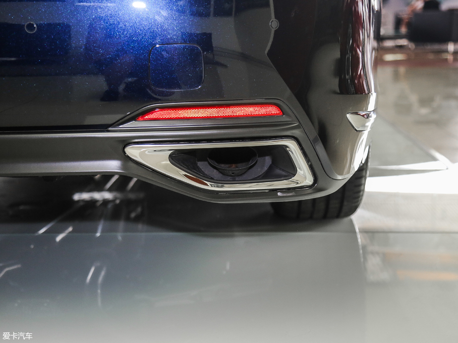 2018׿_˹LS 350 ׿Խ V