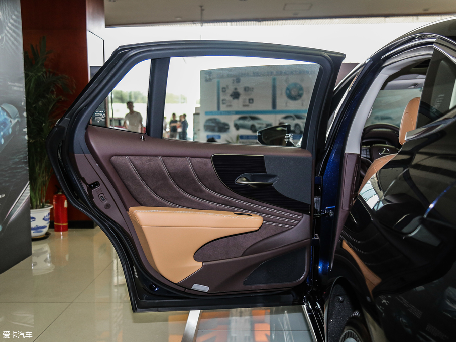 2018׿_˹LS 350 ׿Խ V