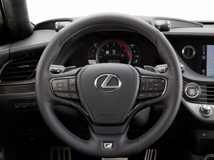 2018500h F Sport V п؅^(q)