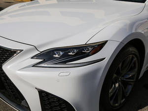 2018500h F Sport V ^