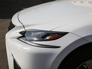 2018500h F Sport V ^