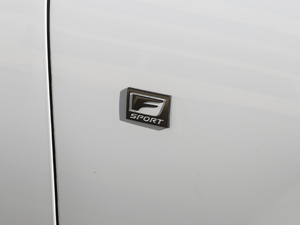 2018500h F Sport V ^