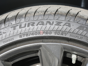 2018500h F Sport (gu)V ݆̥ߴ