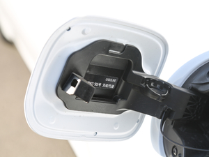 2018500h F Sport V ^