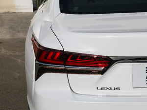 2018500h F Sport V ^