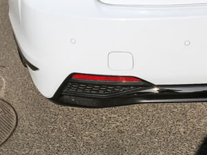 2018500h F Sport V ^