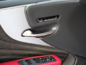 2018500h F Sport V g