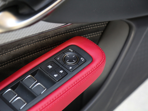 2018500h F Sport V g