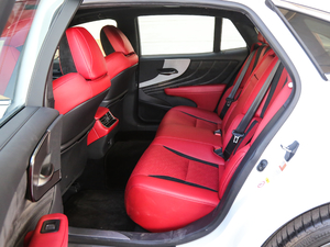 2018500h F Sport V ſg