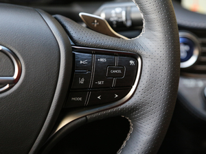 2018500h F Sport V п؅^(q)