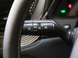 2018500h F Sport V п؅^(q)