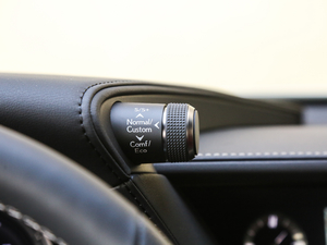 2018500h F Sport V п؅^(q)