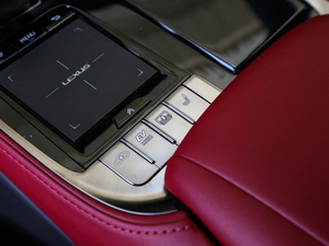 2018500h F Sport V п؅^(q)