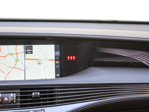 2018500h F Sport V п؅^(q)