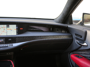 2018500h F Sport V п؅^(q)