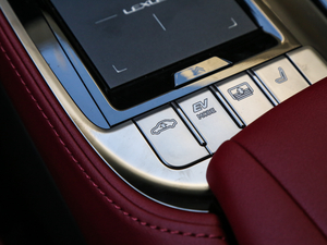 2018500h F Sport V п؅^