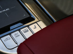 2018500h F Sport V п؅^