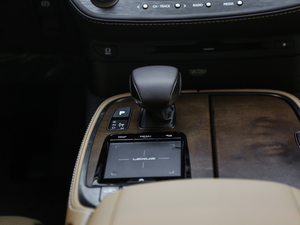 2018350 ׿Խ V п؅^(q)