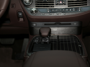 2018350 ׿Խ V п؅^(q)