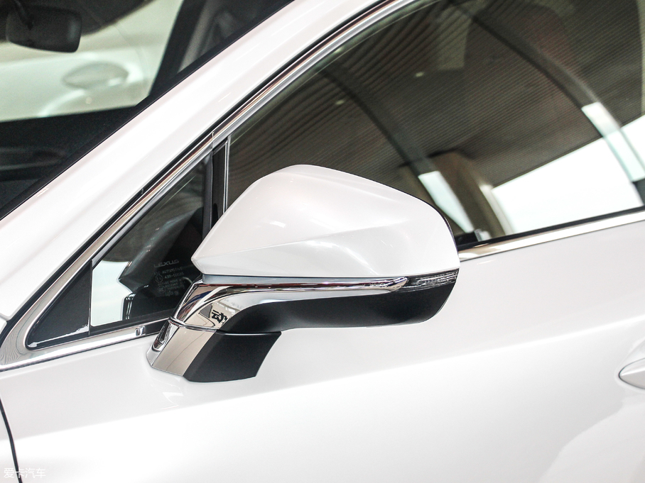 2017׿_˹NX 200 hа ǰ