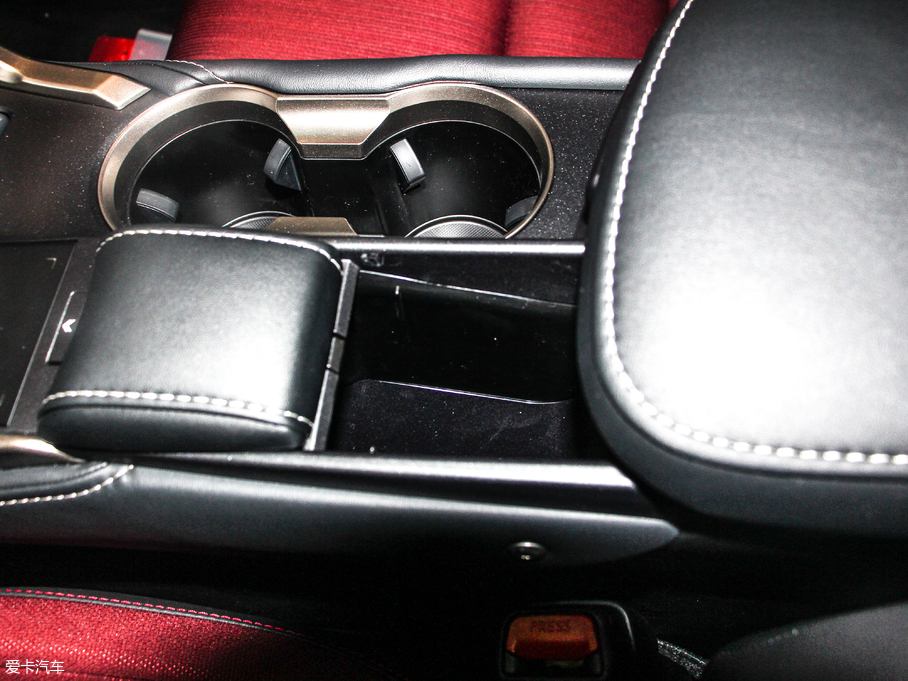 2017׿_˹NX 200 hа ǰ