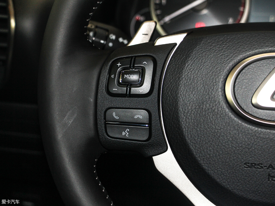 2017׿_˹NX 200 hа ǰ