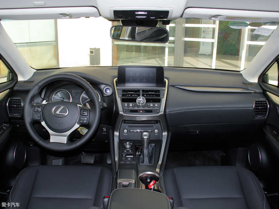 2017׿_˹NX 300h hа ǰ(q)