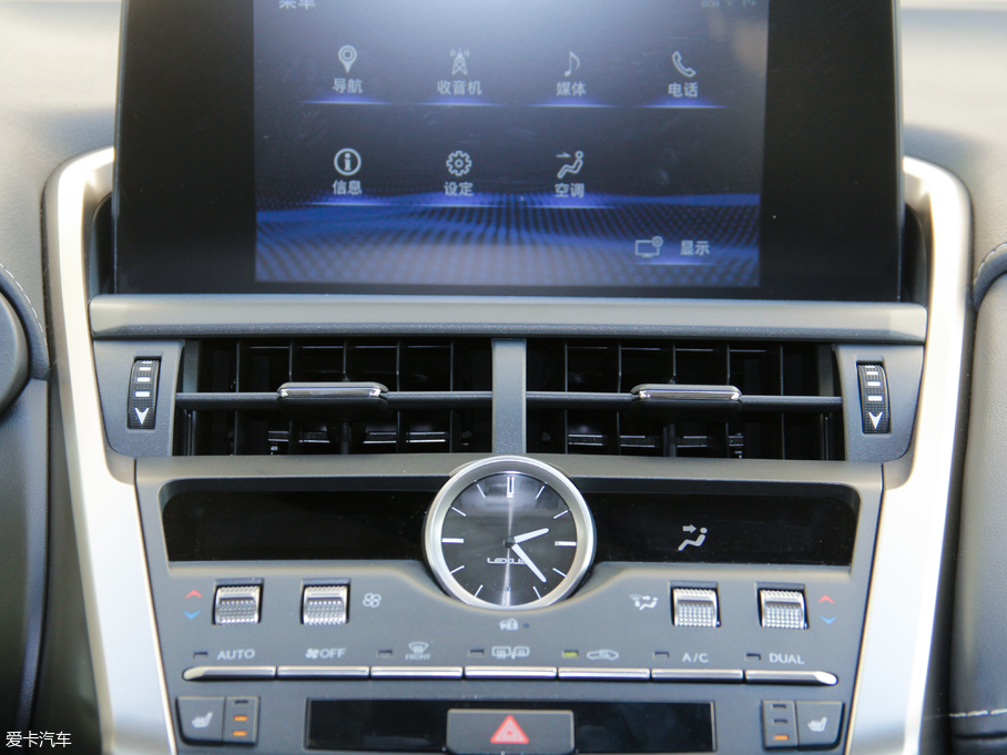 2017׿_˹NX 300h hа ǰ(q)