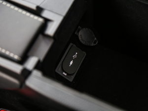 2017300h F SPORT ȫ g