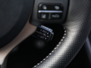 2017300h F SPORT ȫ п؅^