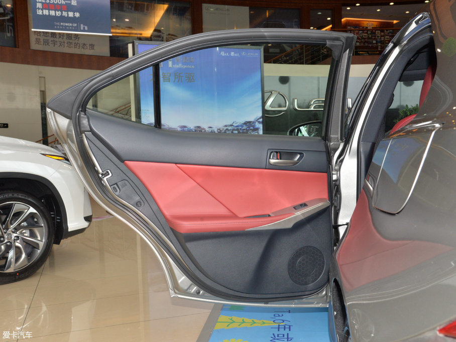 2017׿_˹IS 300 F SPORT