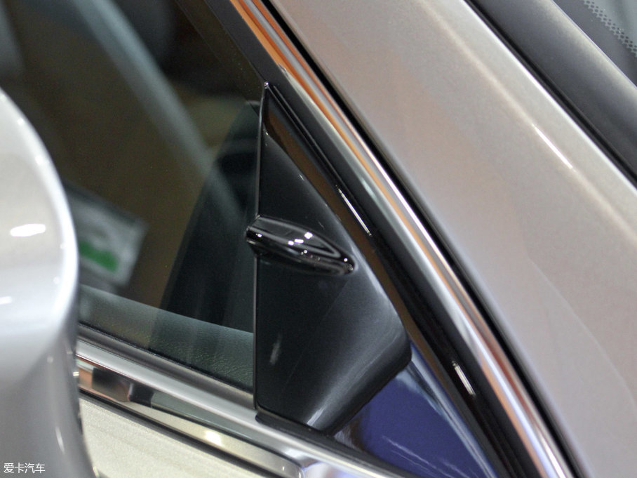 2017׿_˹IS 300 I(lng)Ȱ