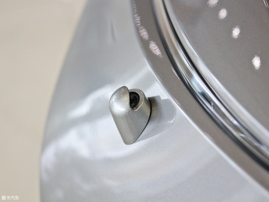 2017׿_˹IS 300 I(lng)Ȱ