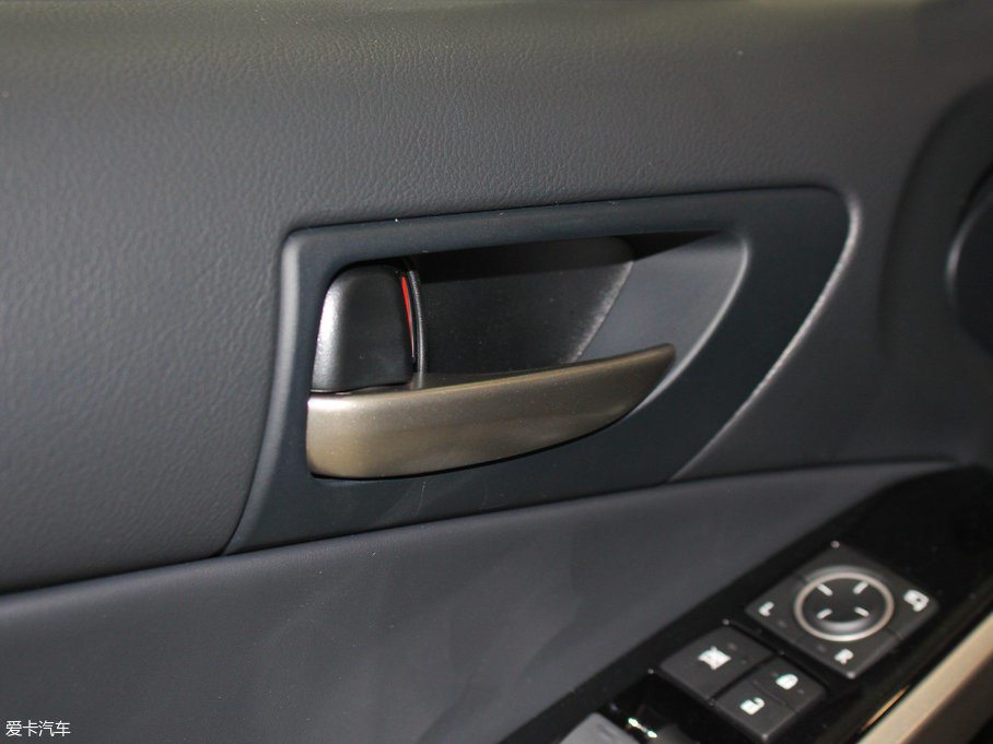 2017׿_˹IS 300 I(lng)Ȱ